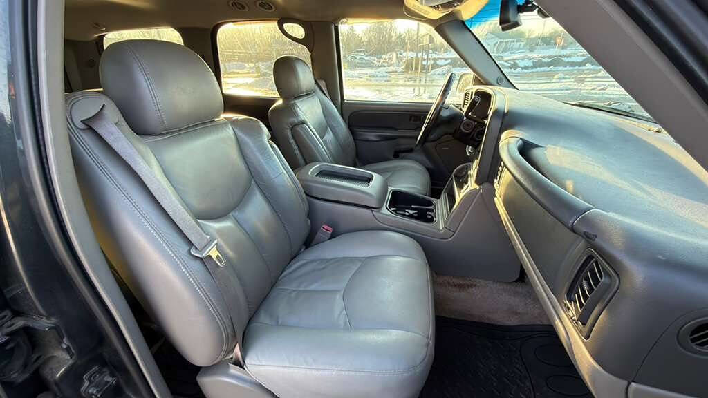 Used 2003 Chevrolet Tahoe LS image 28