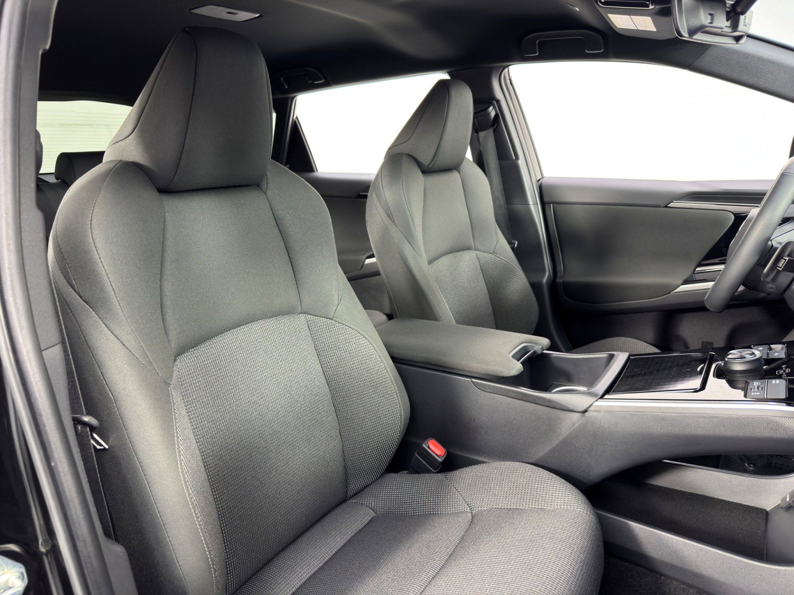 Used 2024 Subaru Solterra Premium image 34