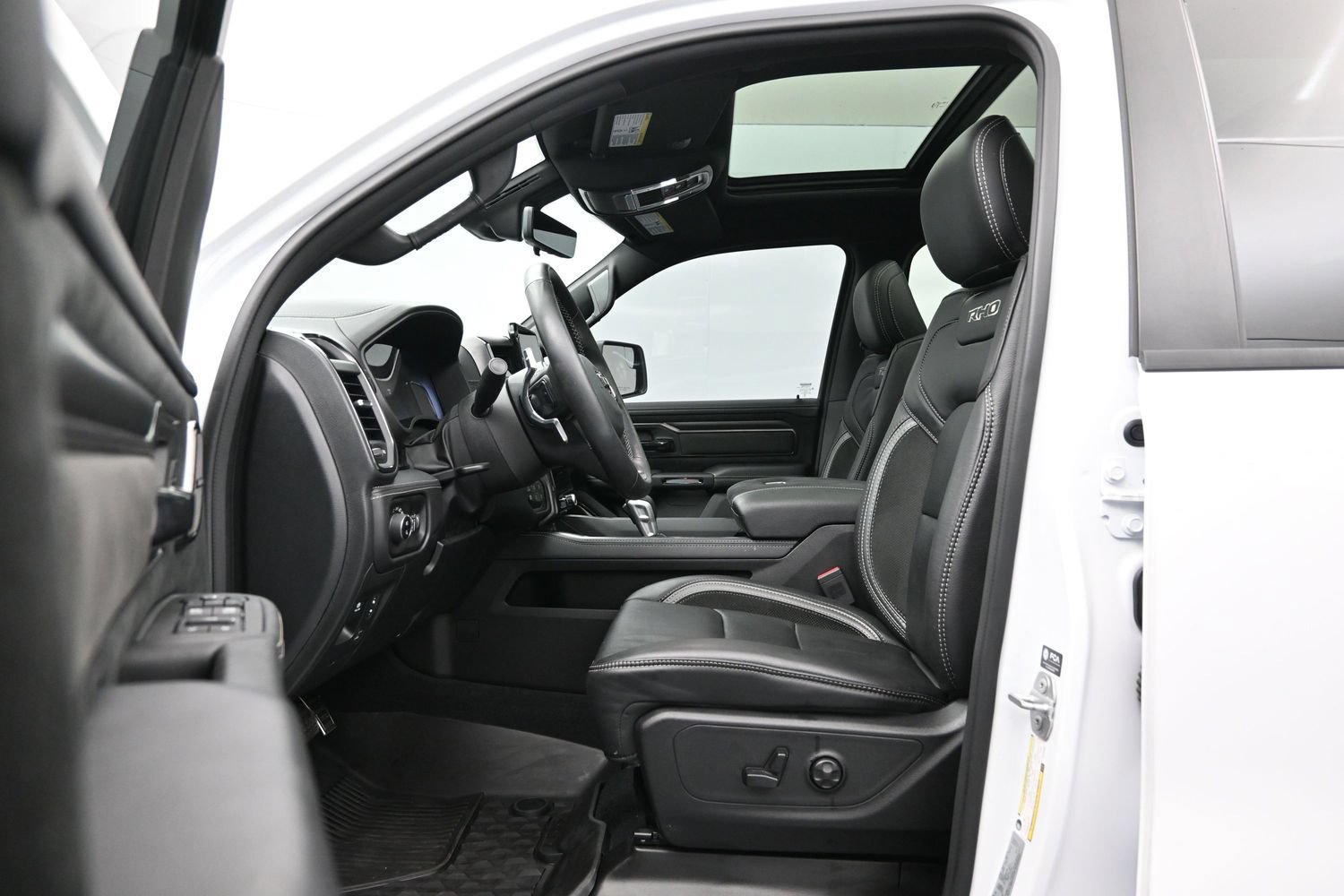 Used 2026 RAM 1500 RHO w/ RHO Level 1 Equipment Group AWD/4WD image 9
