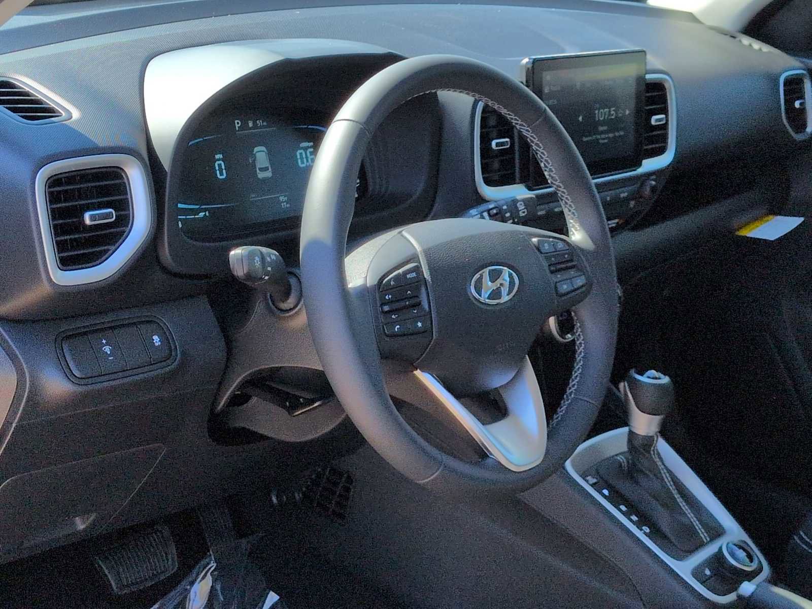 Certified 2026 Hyundai Venue SEL image 10