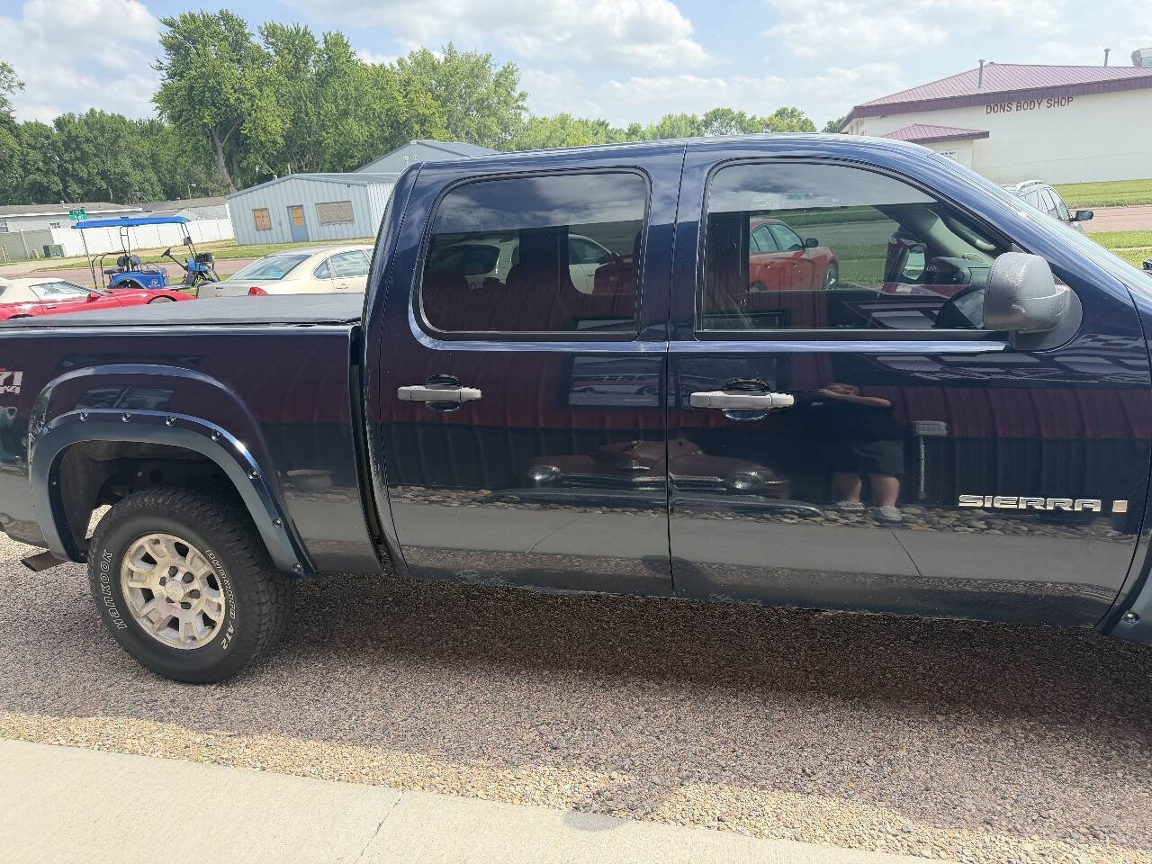 Used 2007 GMC Sierra 1500 SLE w/ SLE/SLT Trailering Package AWD/4WD image 5