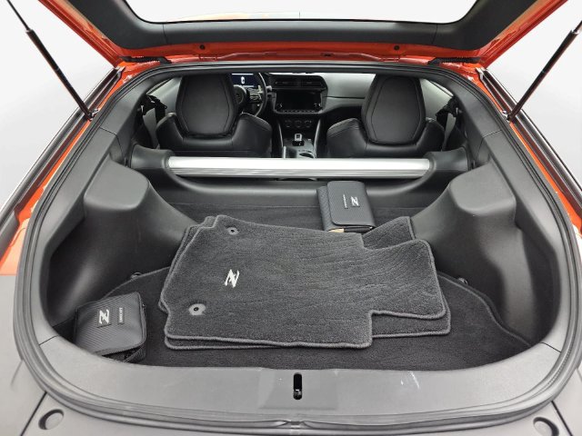 Used 2024 Nissan Z Performance w/ Heritage Edition RWD image 30