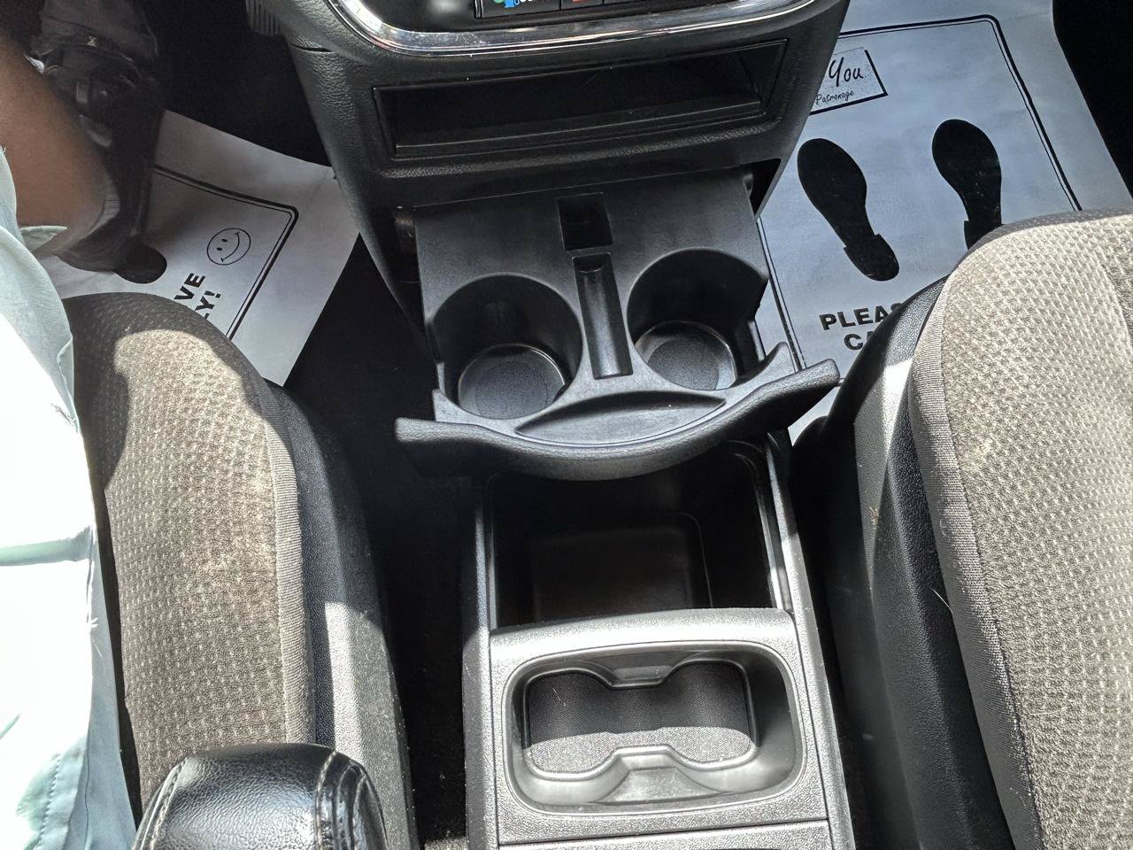 Used 2018 Dodge Grand Caravan SE FWD image 23