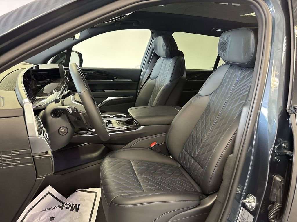 New 2025 Cadillac Escalade IQ Sport 1 image 28