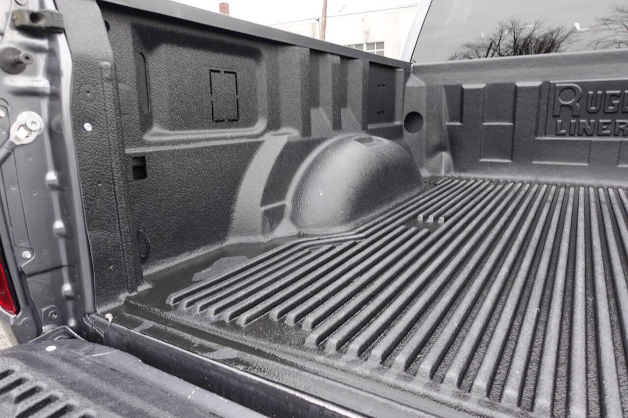 Used 2024 Ford F150 XLT w/ XLT Black Appearance Package image 27