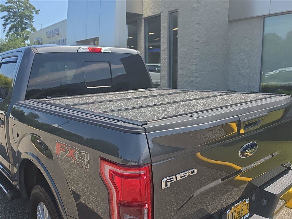Used 2016 Ford F150 Lariat w/ Equipment Group 501A Mid AWD/4WD image 8
