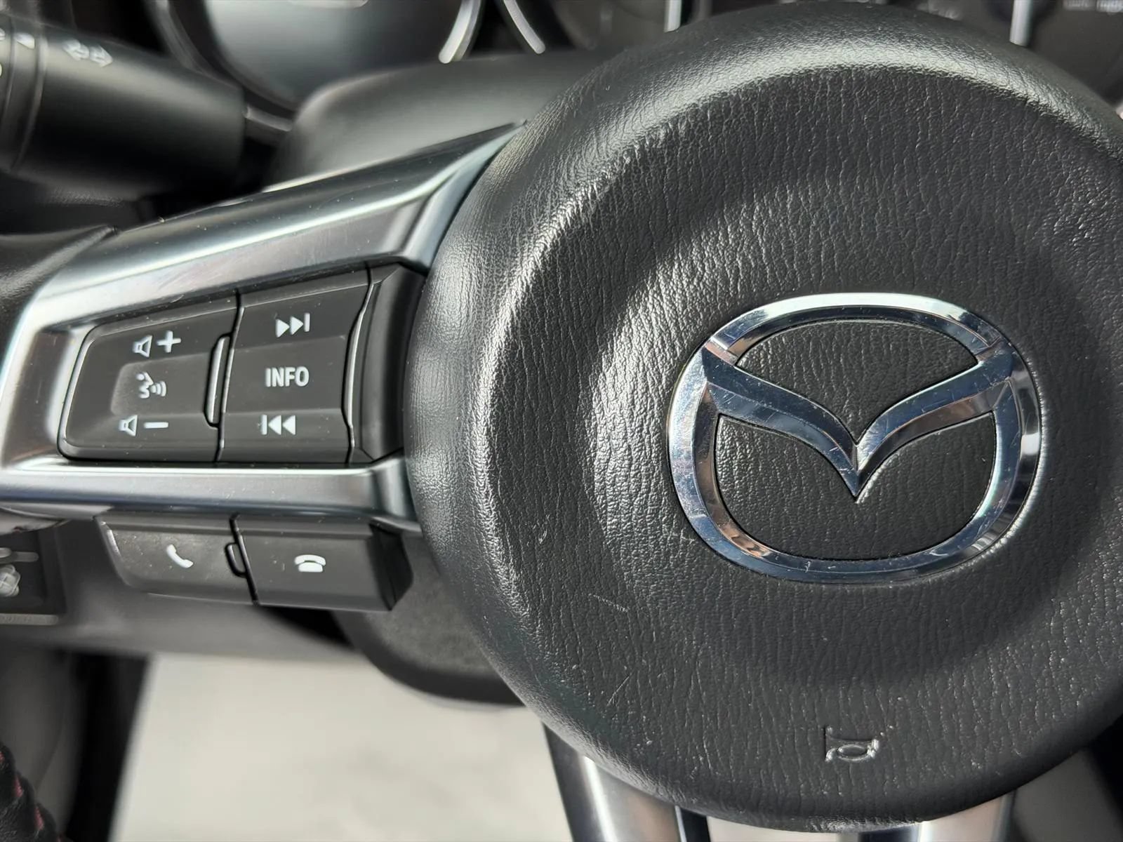 Used 2017 MAZDA MX-5 Miata RF Grand Touring RWD image 25