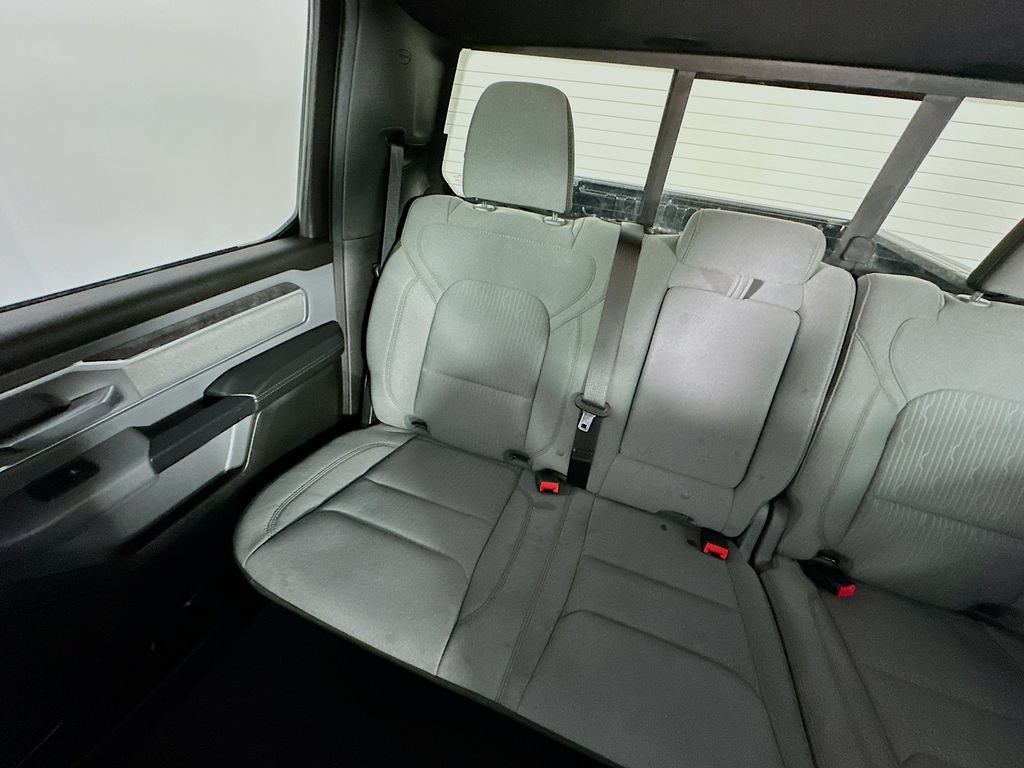 Used 2022 RAM 1500 Big Horn AWD/4WD image 12