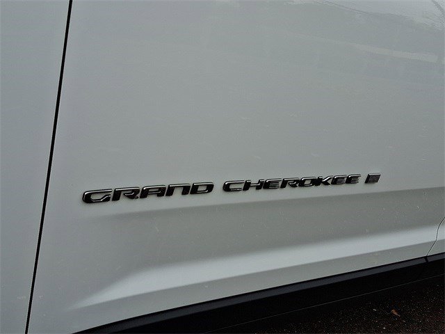 Used 2022 Jeep Grand Cherokee L Limited image 31