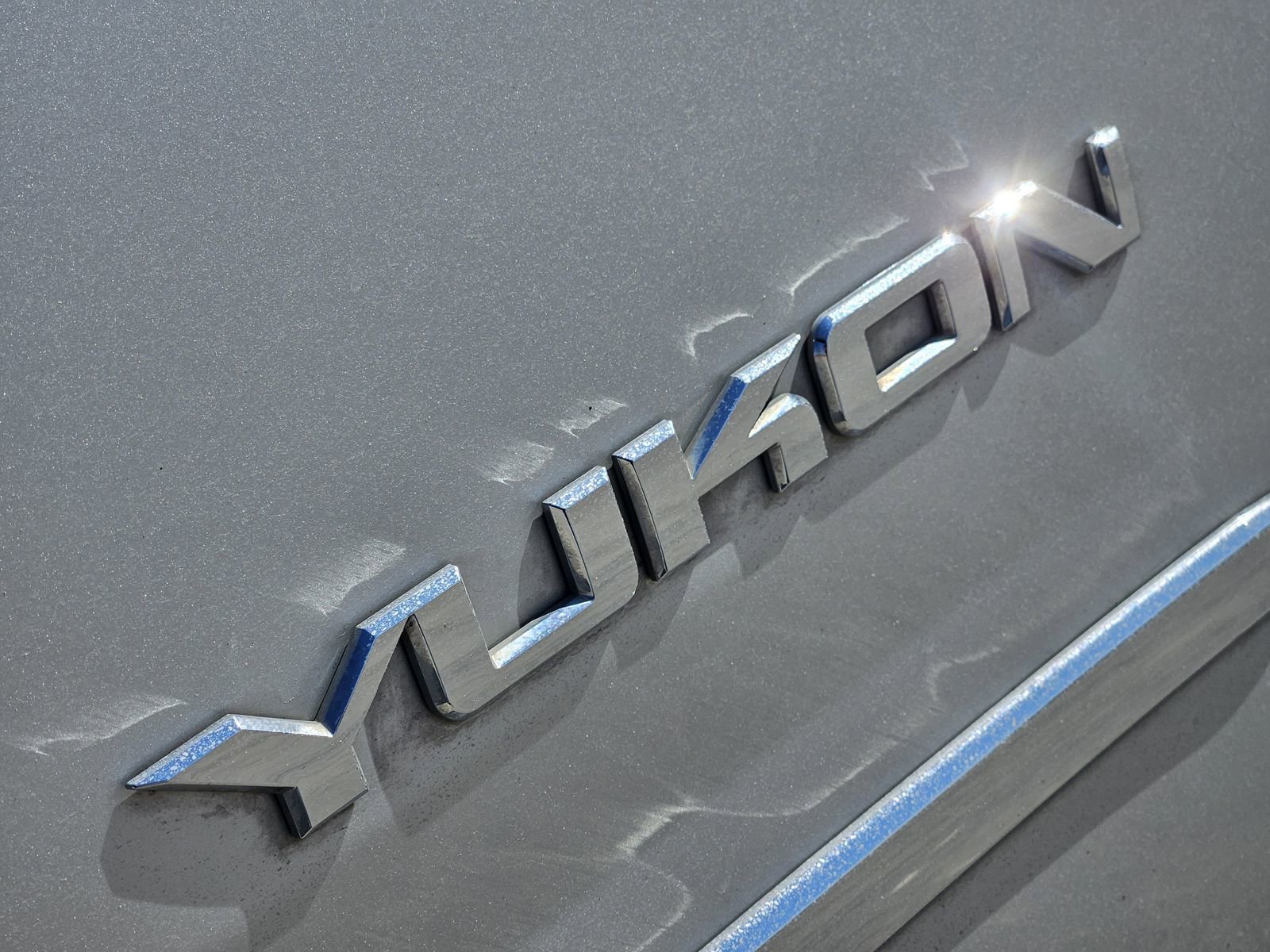 Used 2020 GMC Yukon SLT w/ Premium Edition image 14