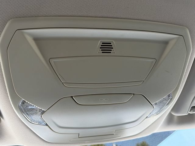 Used 2016 Ford Escape SE w/ Equipment Group 201A FWD image 23