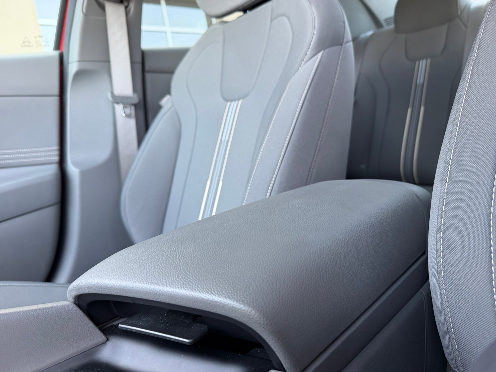 Certified 2025 Hyundai Elantra Sport FWD image 15