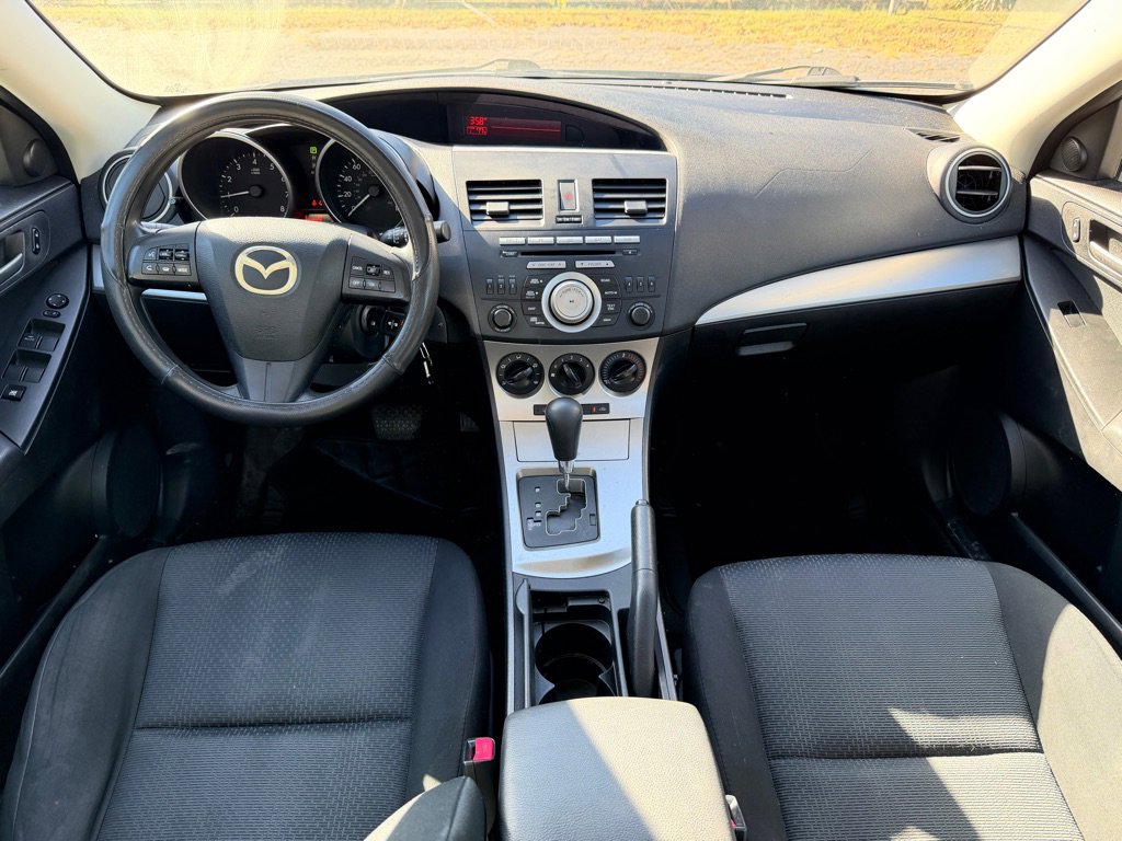 Used 2010 MAZDA MAZDA3 i Touring image 13