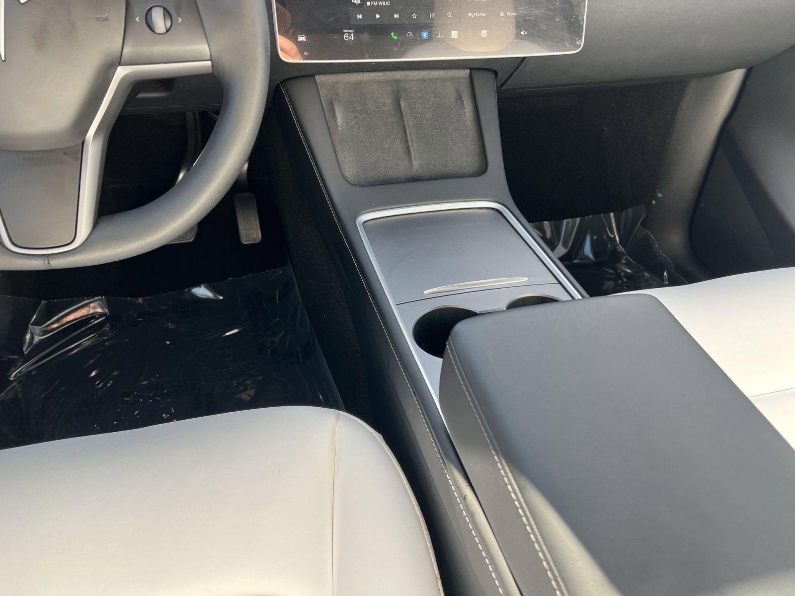 Used 2024 Tesla Model Y Long Range AWD/4WD image 23