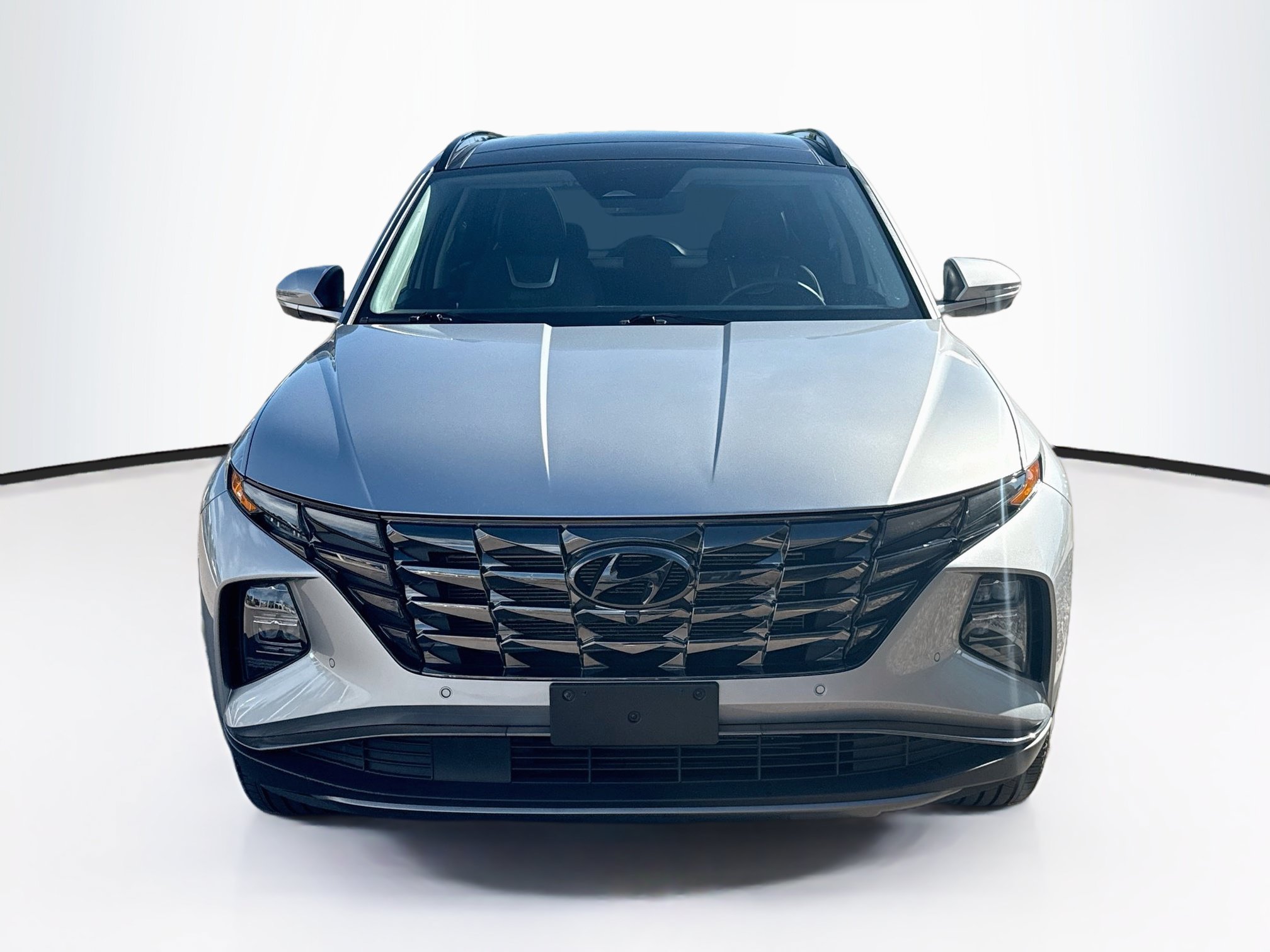 Used 2023 Hyundai Tucson Limited w/ Cargo Package AWD/4WD image 2