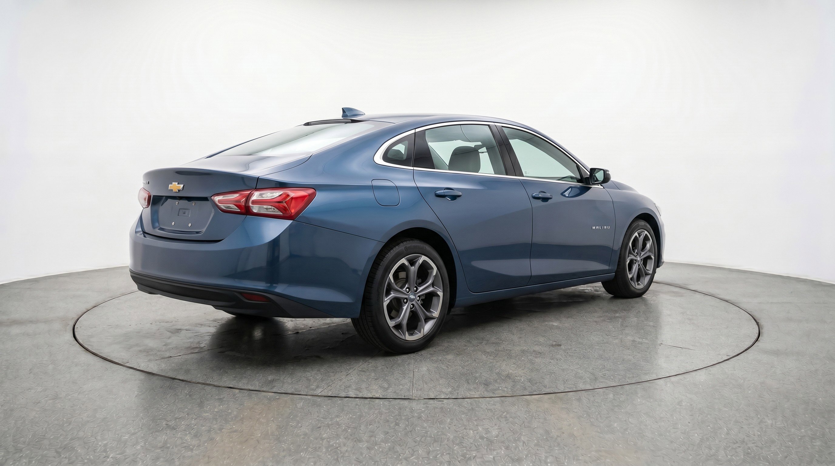 Used 2024 Chevrolet Malibu LT FWD image 9