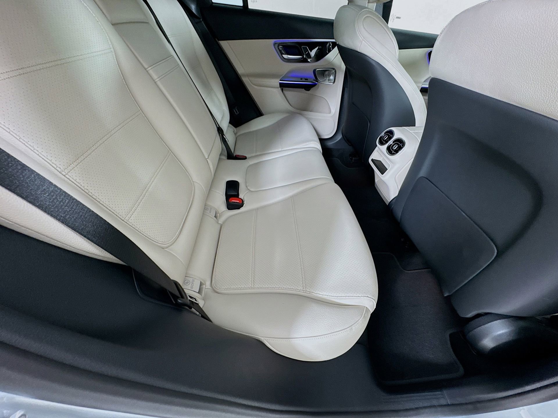 New 2026 Mercedes-Benz GLC 300 image 29