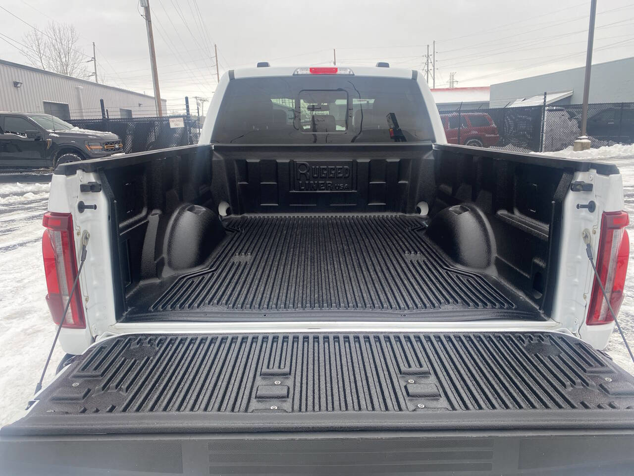 Used 2025 Ford F150 Lariat w/ FX4 Off-Road Package image 12