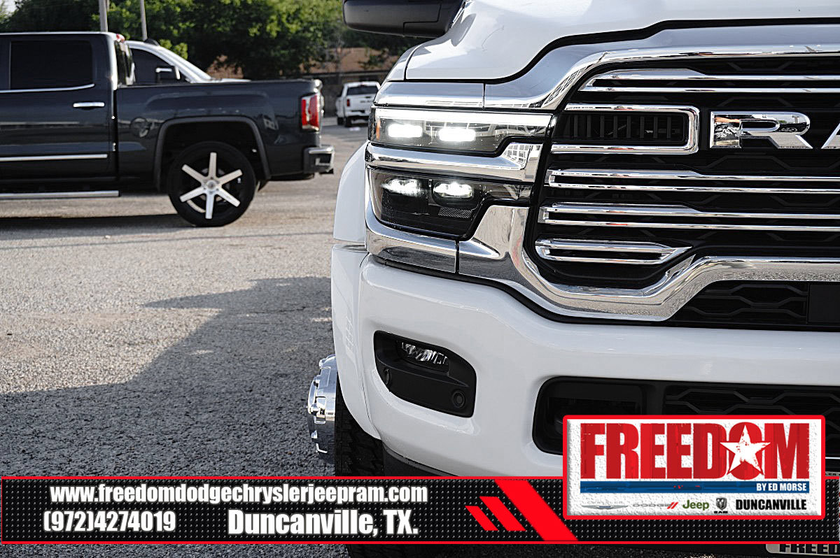 New 2026 RAM 4500 4x4 Crew Cab DRW w/ Laramie Trim Package image 42