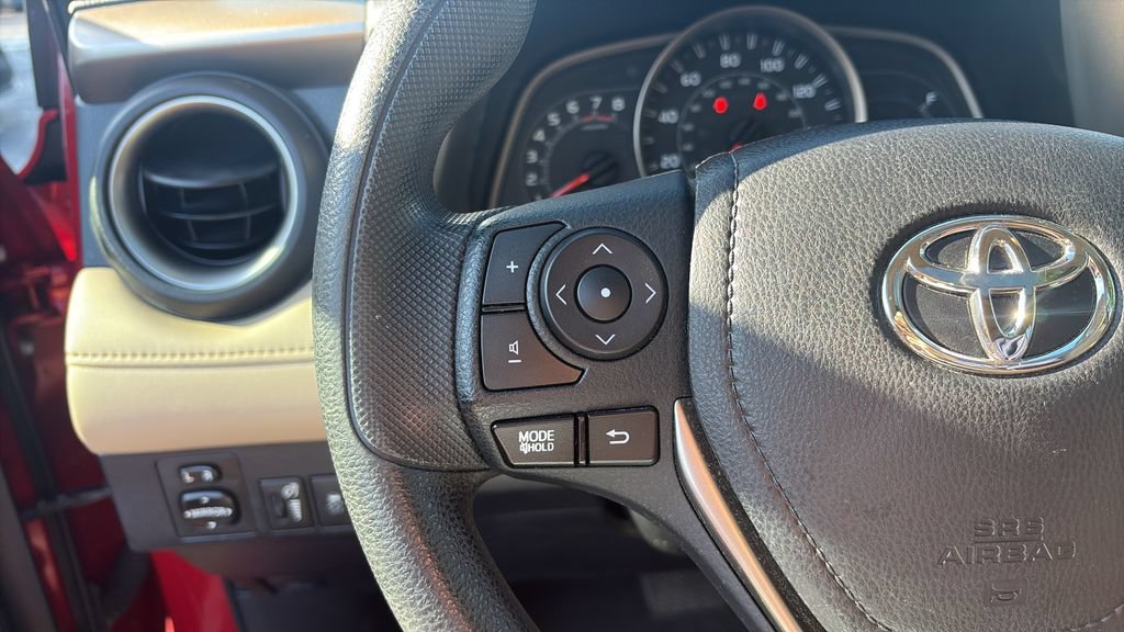 Used 2015 Toyota RAV4 XLE FWD image 19