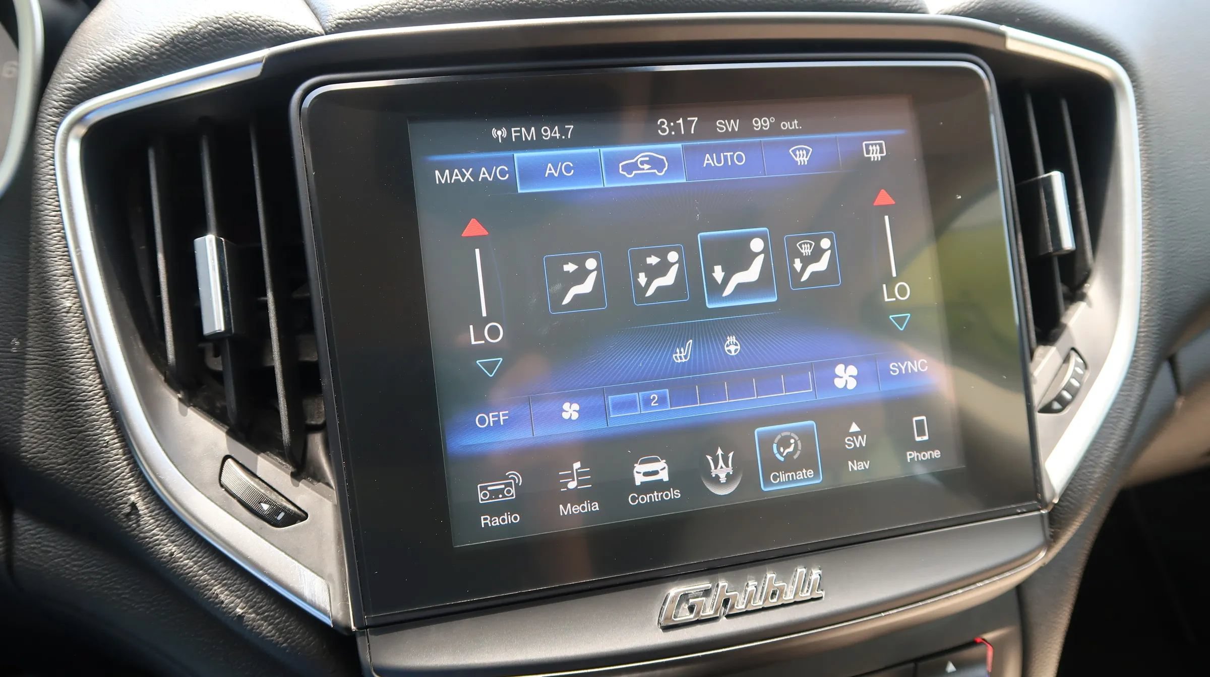 Used 2020 Maserati Ghibli RWD image 38