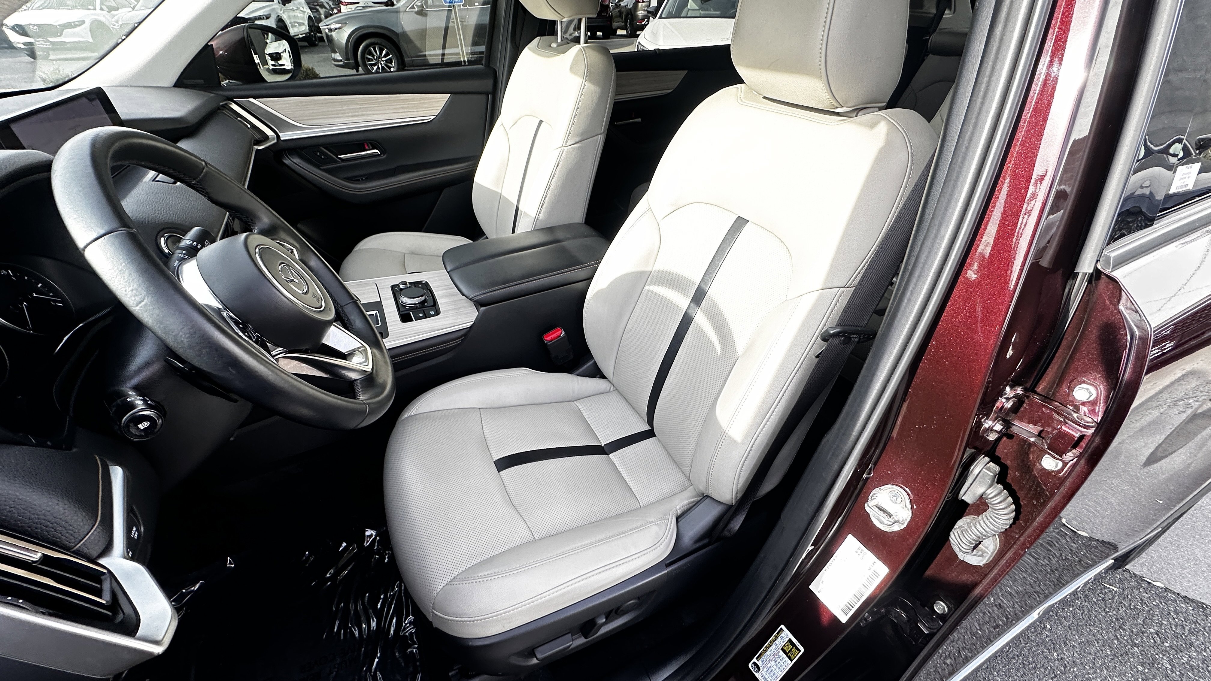 Certified 2024 MAZDA CX-90 3.3 Turbo w/ Premium Package image 18