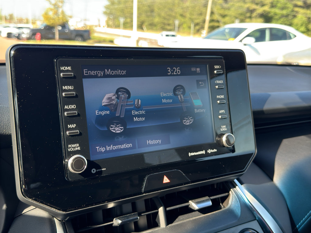 Used 2022 Toyota Venza LE image 23