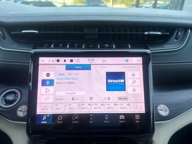 Used 2024 Jeep Grand Cherokee Limited 4xe AWD/4WD image 18
