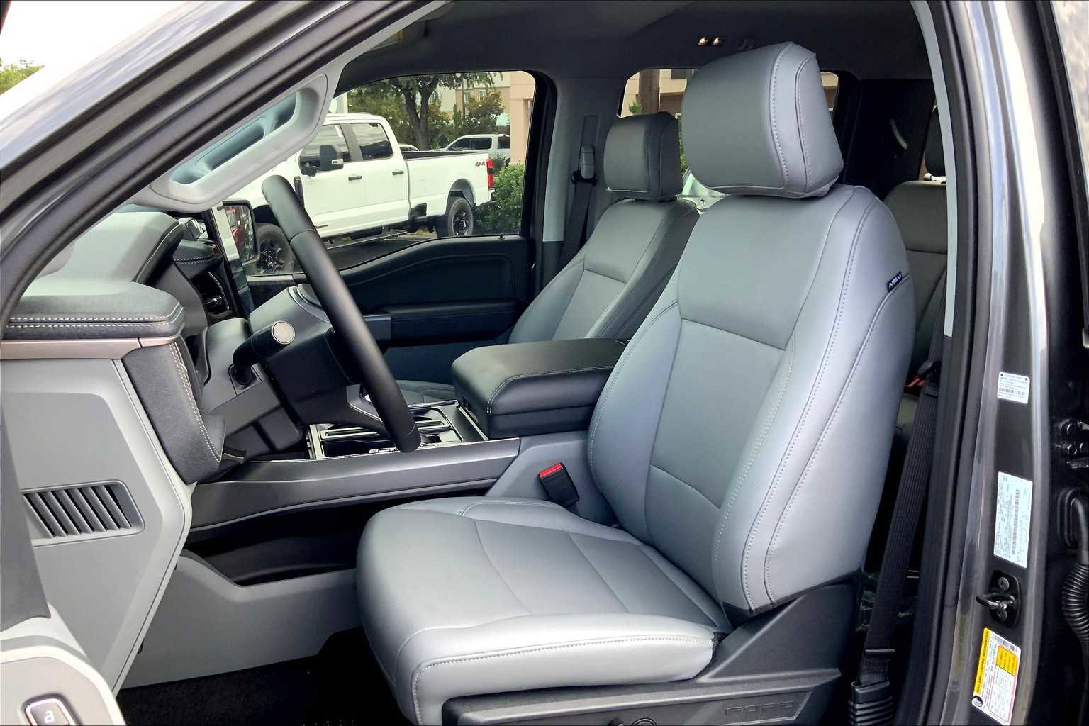 New 2025 Ford F150 Lightning Flash image 7