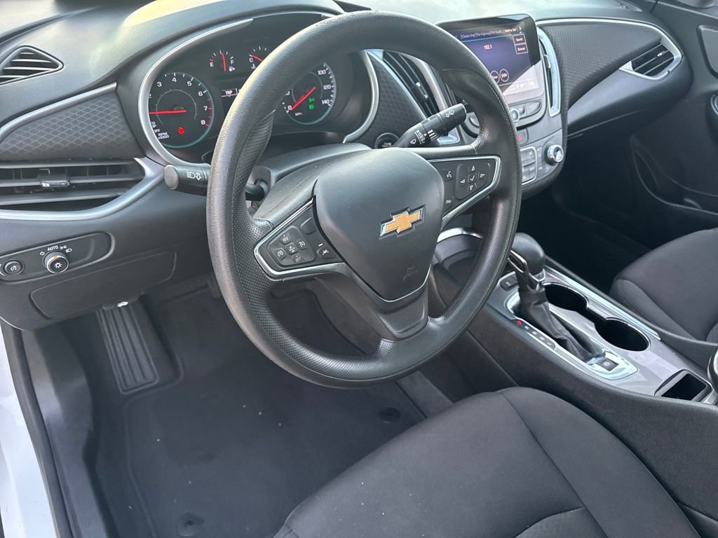 Used 2024 Chevrolet Malibu LT image 18