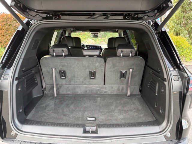 Used 2026 Chevrolet Traverse LT AWD/4WD image 9