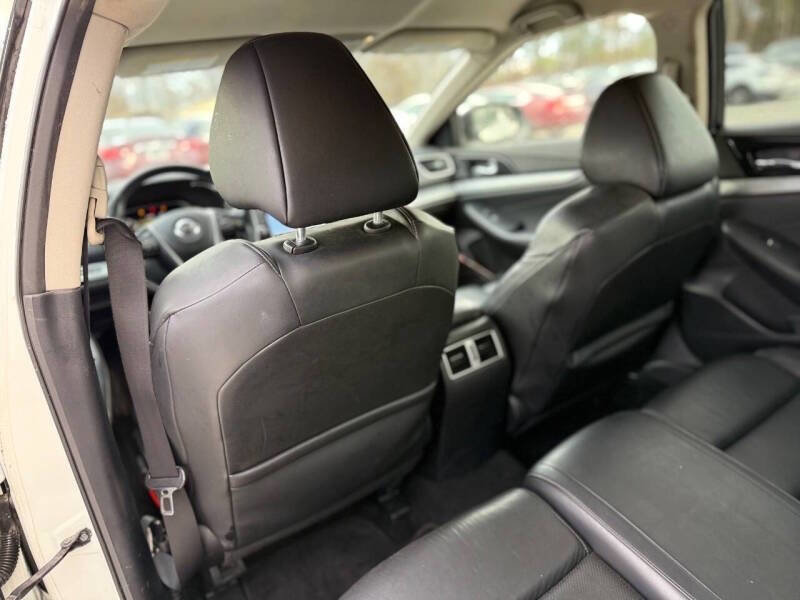 Used 2016 Nissan Maxima 3.5 SV image 21