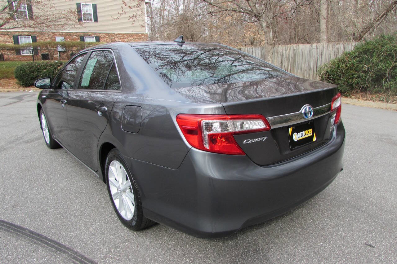Used 2014 Toyota Camry XLE image 4