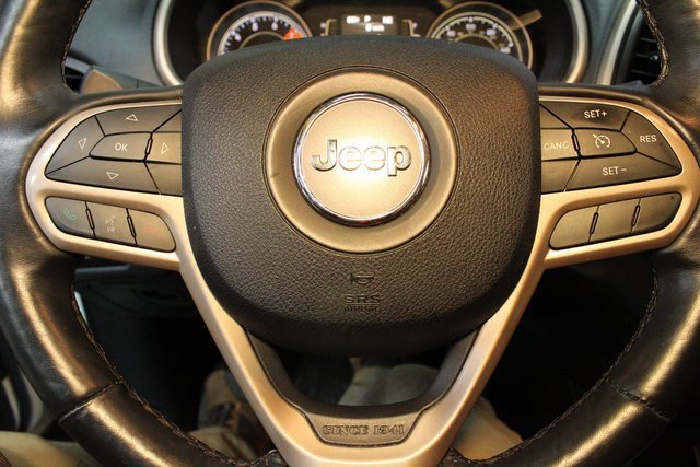 Used 2017 Jeep Cherokee Latitude w/ Comfort & Convenience Group image 21
