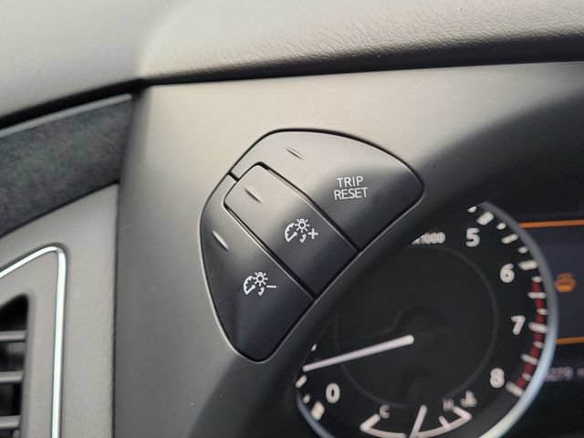 Used 2024 Nissan Armada SL w/ Midnight Edition Package RWD image 32