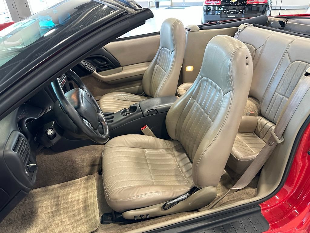 Used 2001 Chevrolet Camaro LT w/ Sport Appearance Pkg RWD image 15