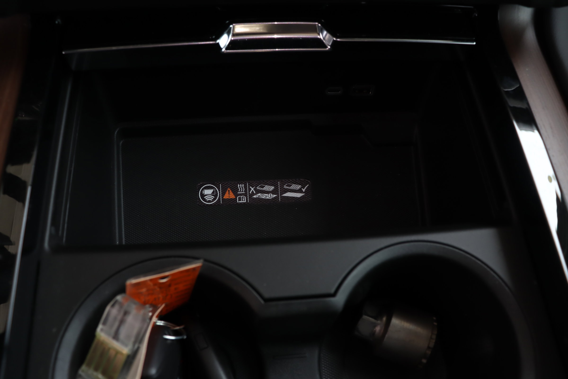 New 2026 GMC Yukon Denali w/ Sun & Power Step Package image 16