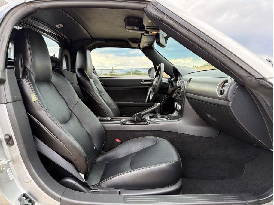 Used 2012 MAZDA MX-5 Miata Grand Touring w/ Premium Pkg RWD image 18
