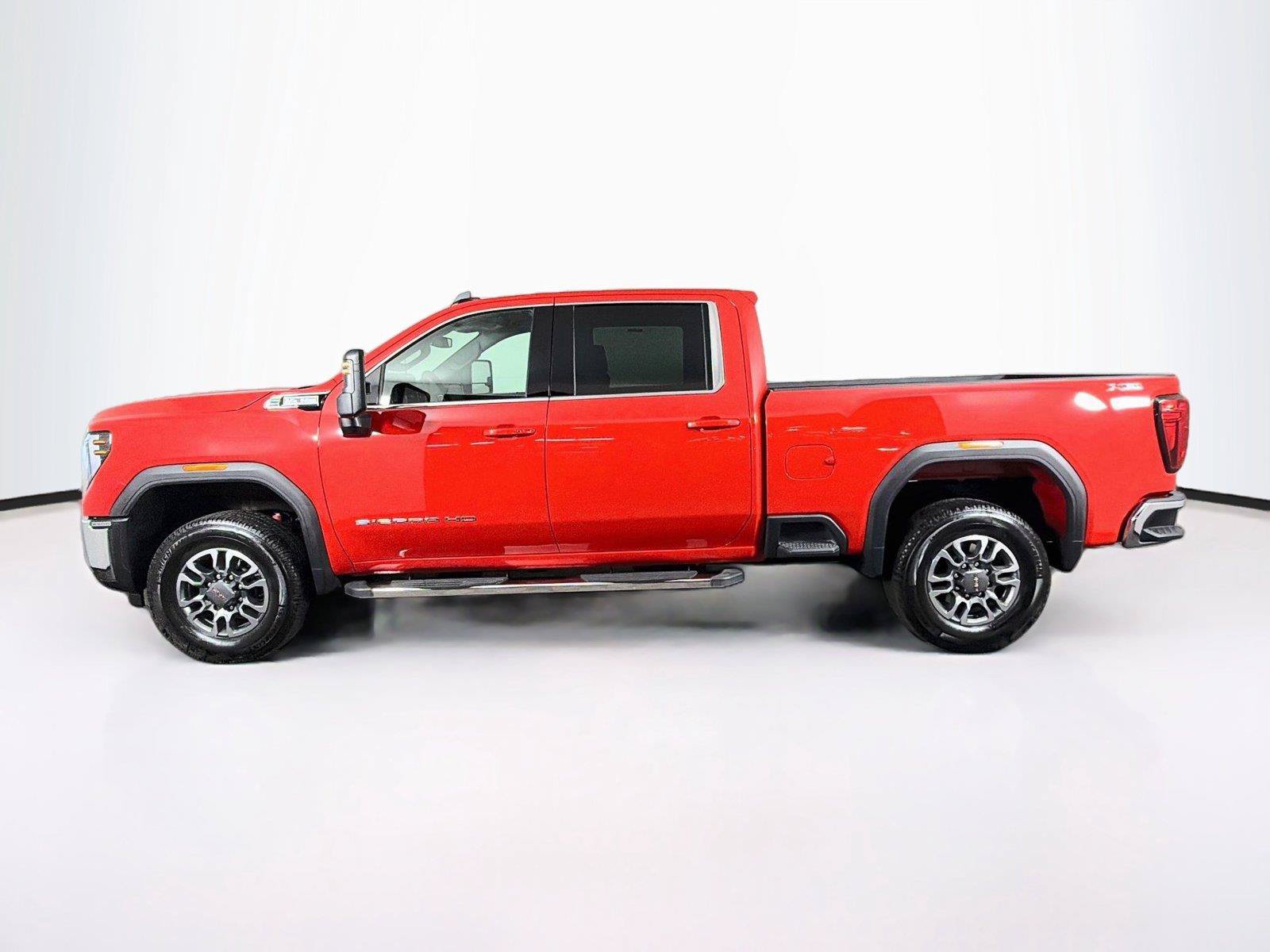 Used 2024 GMC Sierra 2500 SLE w/ SLE Value Package; AWD/4WD image 8