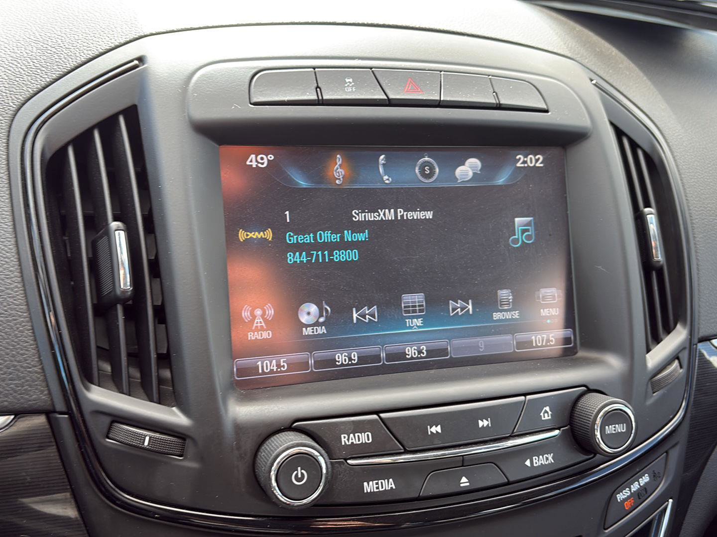 Used 2017 Buick Regal Sport Touring image 9