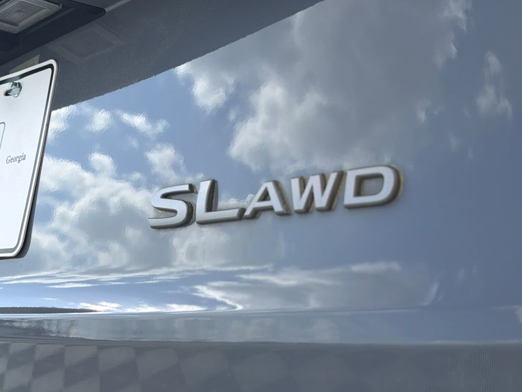 Used 2025 Nissan Rogue SL w/ Tech Package image 18
