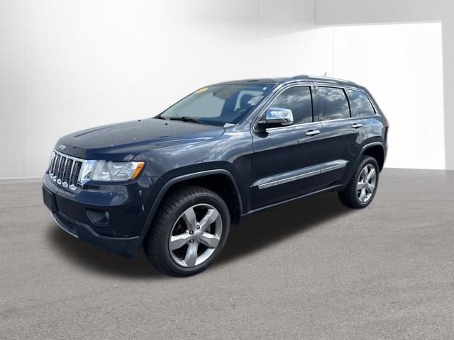 Used 2013 Jeep Grand Cherokee Overland w/ Advance Technology Group image 2