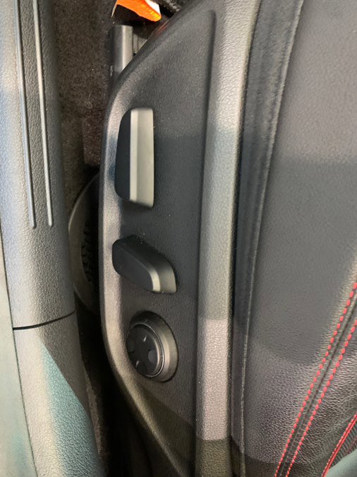 Used 2023 Genesis G70 2.0T w/ Sport Prestige Package image 17