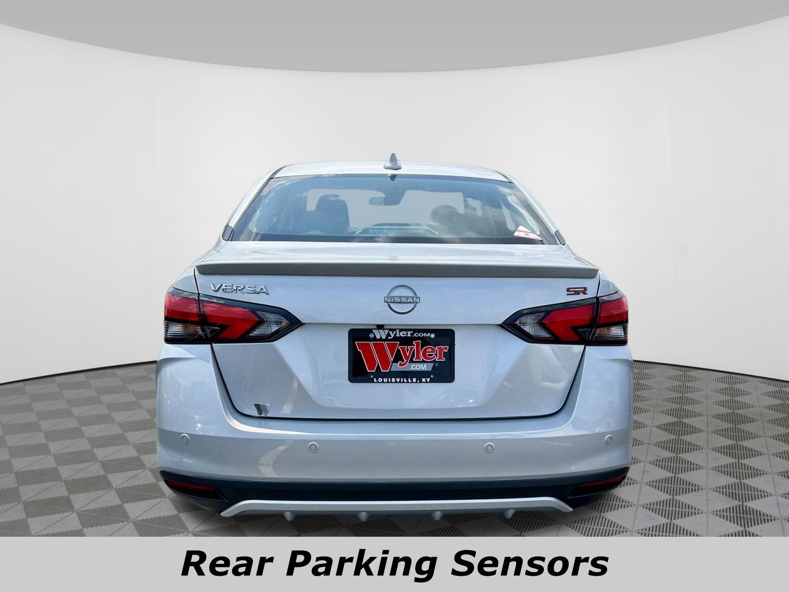 Used 2025 Nissan Versa SR w/ Trunk Package image 13