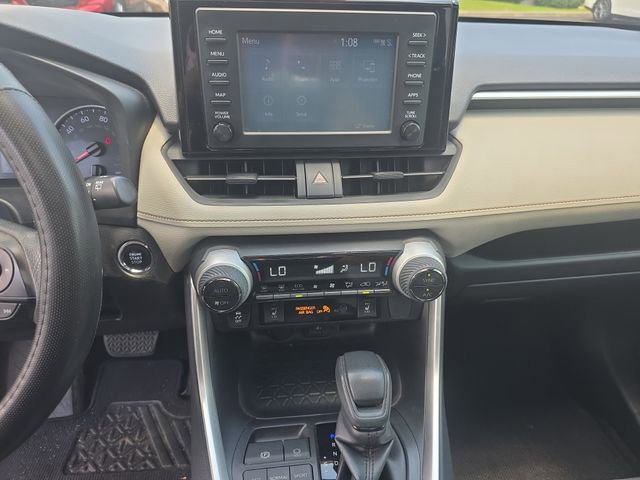 Used 2019 Toyota RAV4 XLE FWD image 25