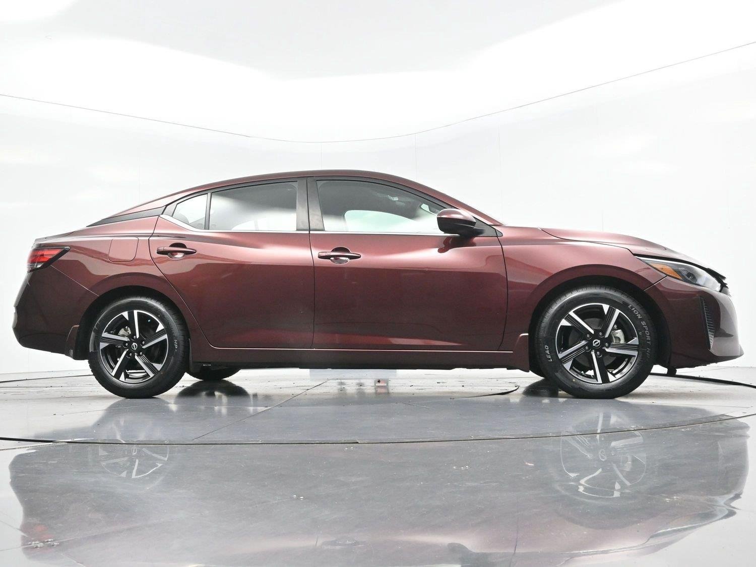 Used 2024 Nissan Sentra SV FWD image 49