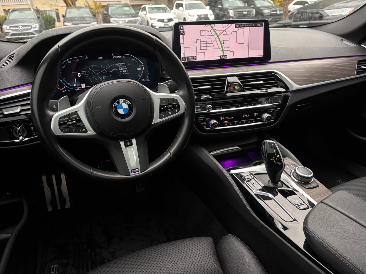 Used 2022 BMW 530i xDrive w/ M Sport Package image 2