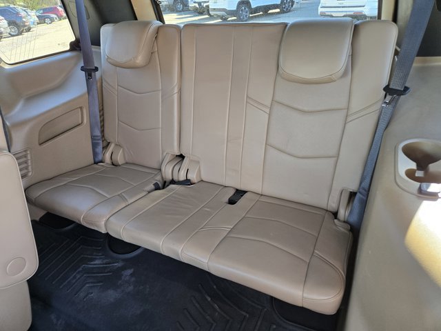 Used 2019 Cadillac Escalade Platinum image 19
