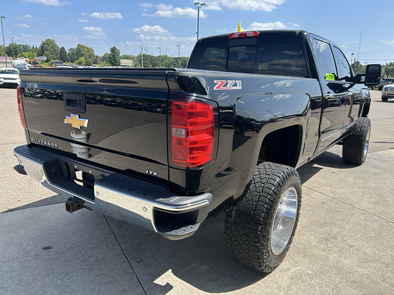 Used 2014 Chevrolet Silverado 1500 LTZ Z71 AWD/4WD image 5