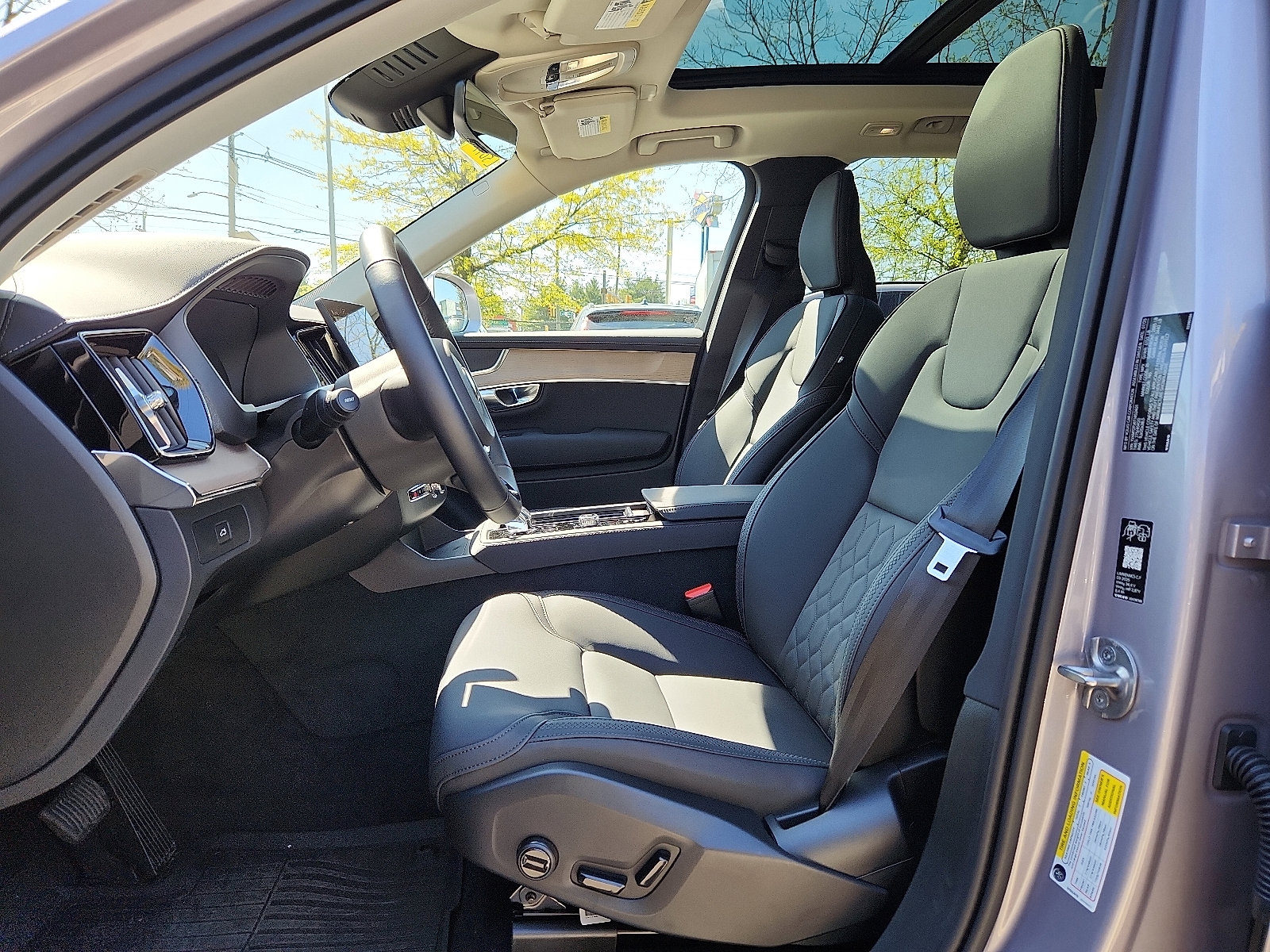 Used 2026 Volvo XC90 B5 Core w/ Protection Package image 13